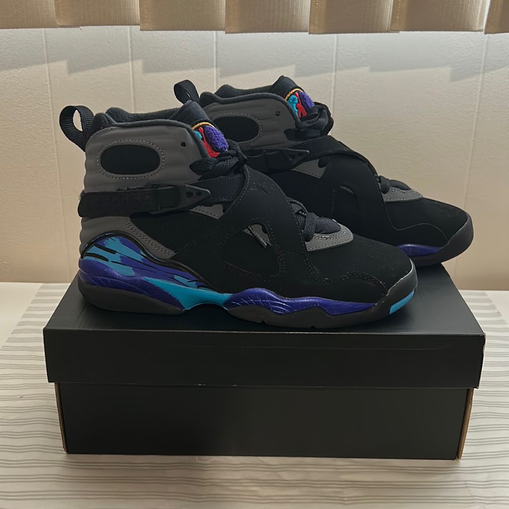 Air Jordan 8